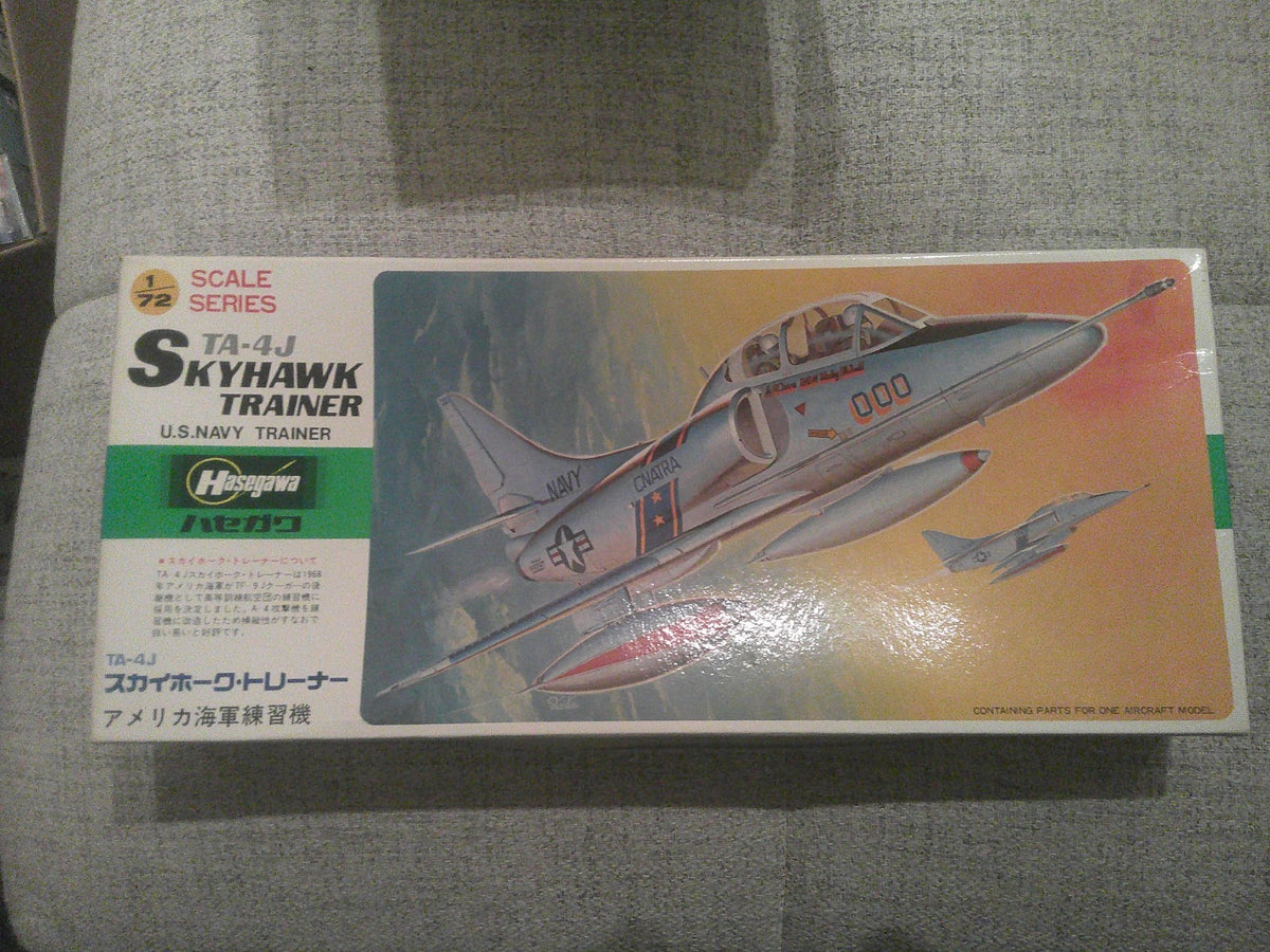 Hasegawa TA-4J Skyhawk Trainer 1/72 #D13 Plane Model