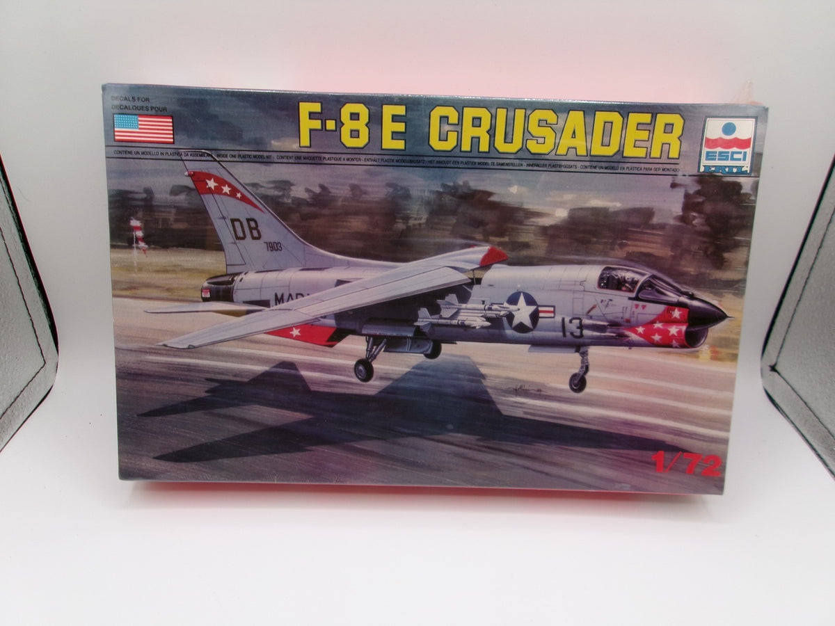 ESCI F-8E Crusader 1/72 #9066 Plane Model Factory Sealed