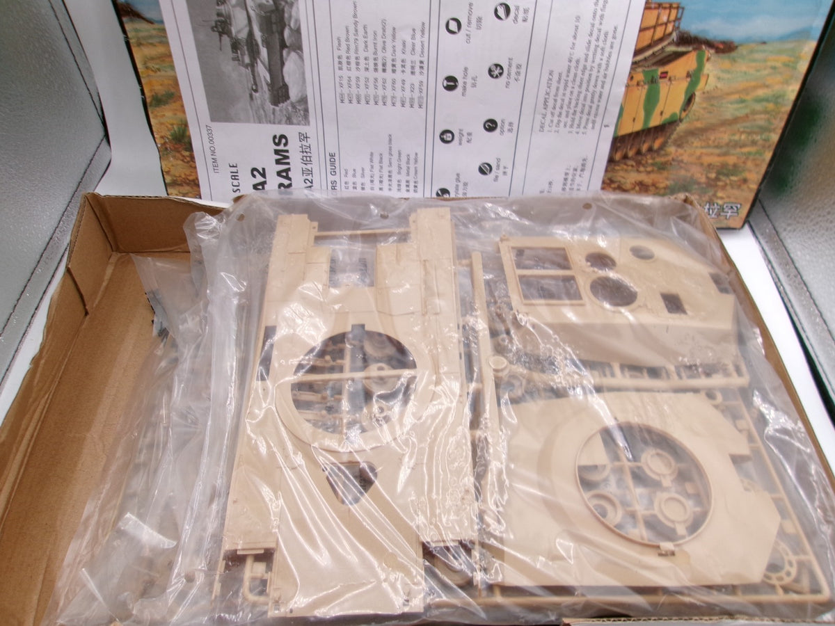 WSN M1A2 Abrams 1/35 #K00337 Tank Model