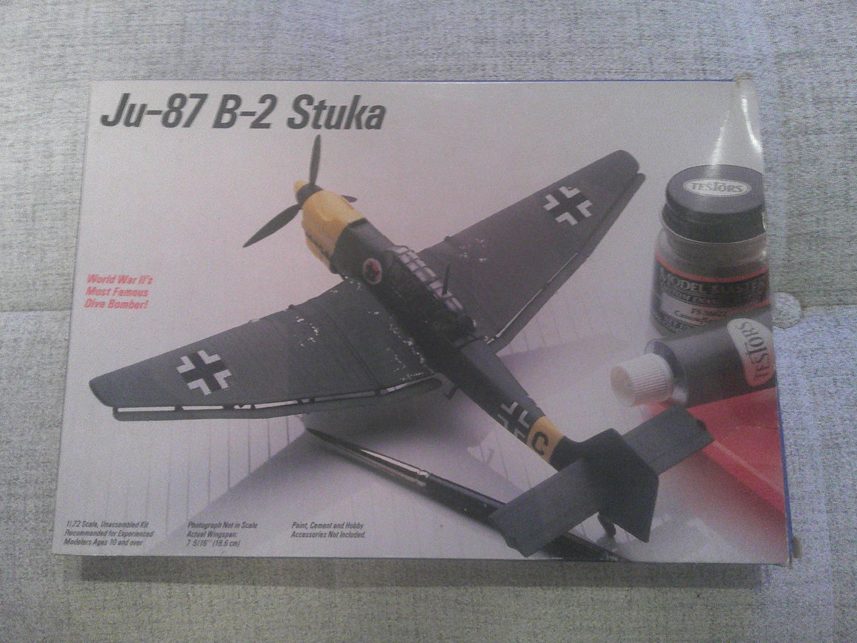 Testors Junkers JU-87 B-2 Stuka 1/72 #419 Plane  Model
