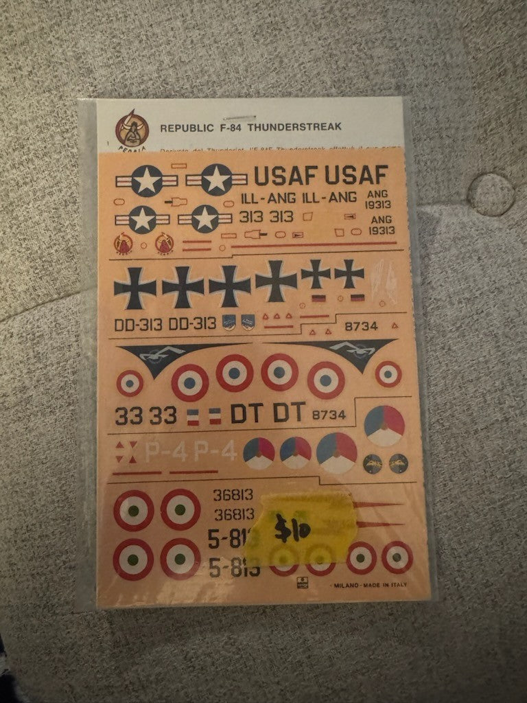 ESCI Republic F-84 Thunderstreak  1/48
