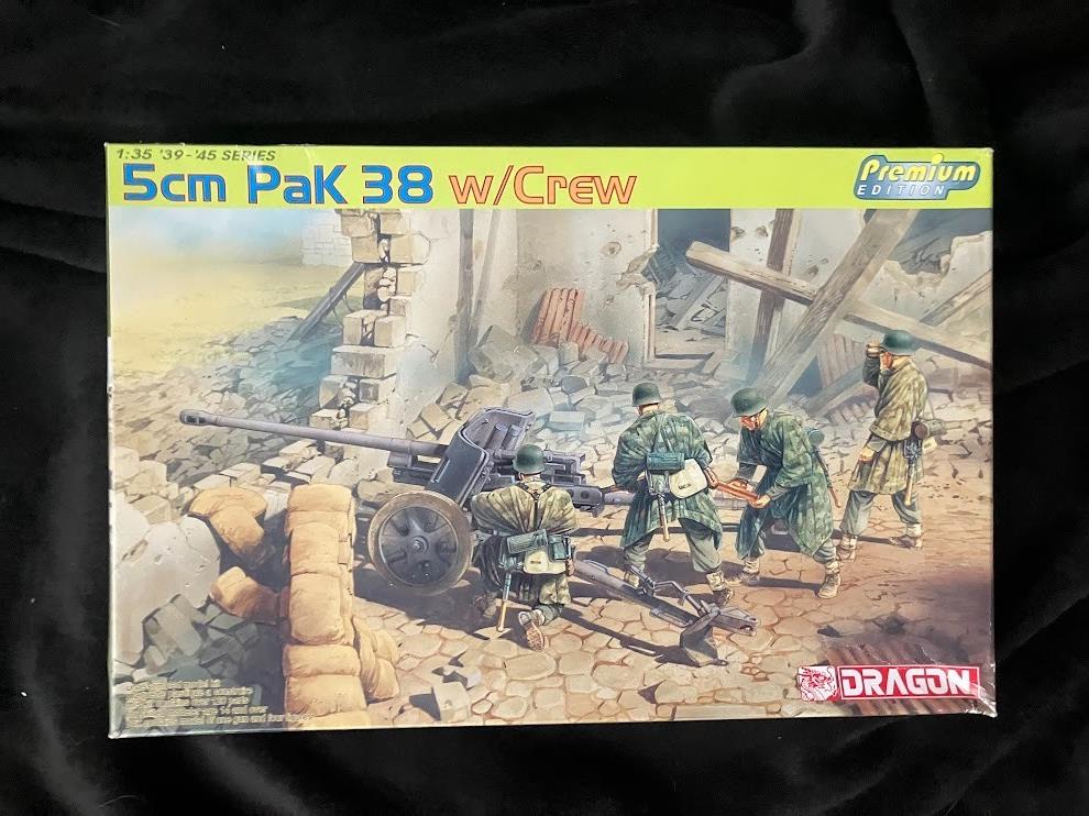 Dragon 5cm PaK 38 wl/Crew Model Kit 1/35 #6444