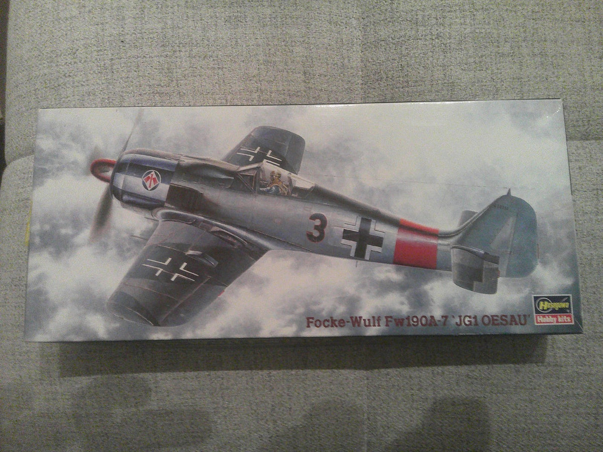 Hasegawa Focke Wulf Fw190A-7 "JG1 OESAU"  AP160 1/72 #52060 Plane Model