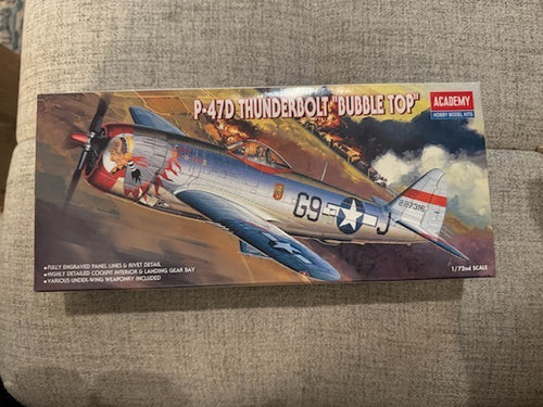 Academy P-47 Thunderbolt "Bubble Top"  1/72  #2174  Plane Model