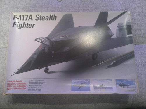 Testors F-17A Stealth Fighter 1/48 #577 Plane  Model