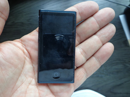 Apple Ipod Nano 7th Generation 16GB with 383 Songs Works Great