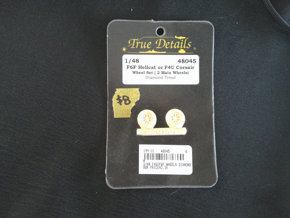 True Details 48045 F6F Hellcat or F4U Corsair Wheel Set Diamond Tread