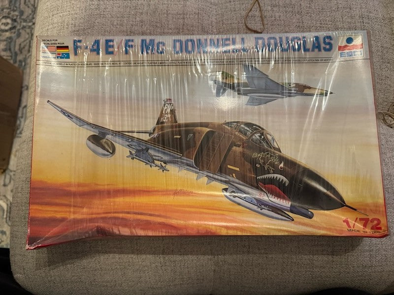 ESCI F-4 E/F Phantom II   1/72  #9027  Factory Sealed Plane Model