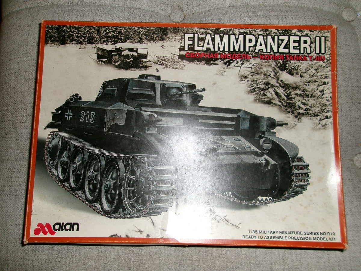 Aian Flammpanzer II  1/35  #010 Plastic Model