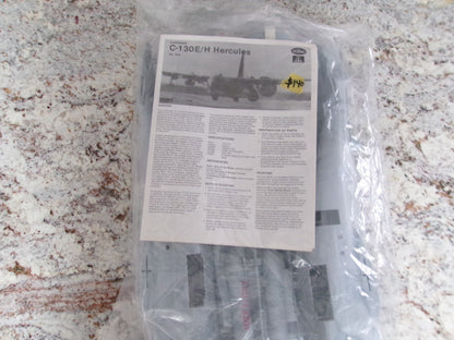 Testors Lockheed C-130 E/H Hercules 1/72  #594  Model