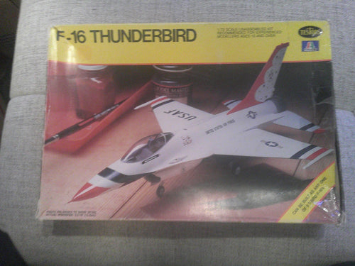 Testors F-16 Thunderbird 1/72 #685 Plane  Model