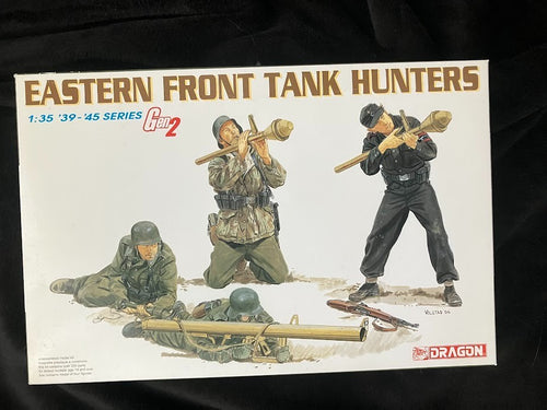 Dragon Eastern Front Tank Hunters Model Kit 1/35 #6279