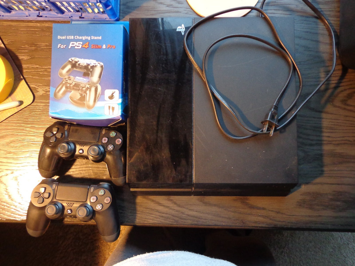 Sony PlayStation 4 500GB Console - Complete w/ Controllers & 11 Games COD