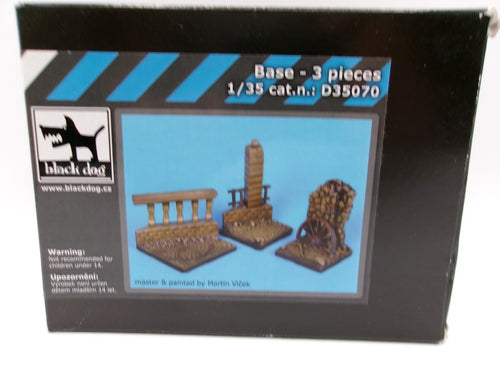 Black Dog Base 3 Pieces 1/35  #D35070