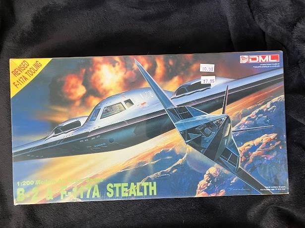 Dragon B-2 & F-117A Stealth Model Kit 1/200 #2007