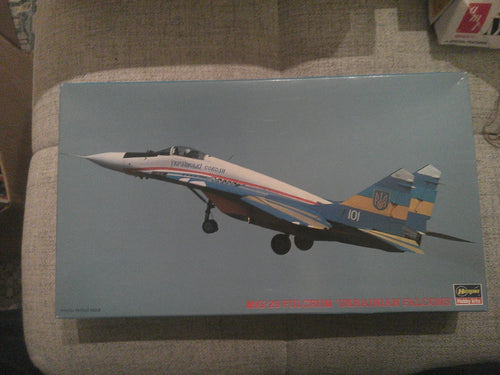 Hasegawa MiG-29 Fulcrum Ukrainian Falcons K133  1/72 #04092 Plane Model