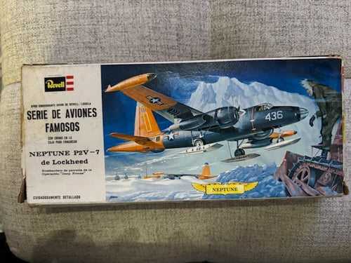 Revell Neptune P2V-7 de Lockheed 1/104 #H-170  Plane Model