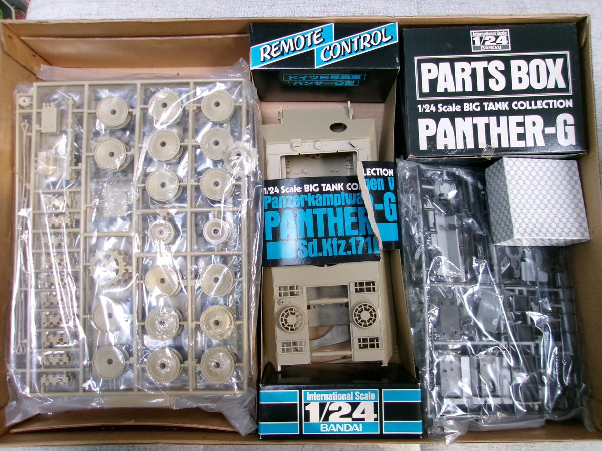 Bandai Panzerkampfwagen V Panther-G Sd.Kfz.171 Remote Controlled 1/24 #35405