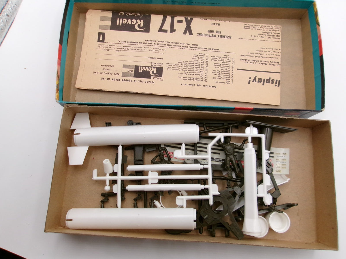Rare Revell USAF Lockheed X-17 Re Entry Research Missile Model 1/40 #H-1810:79