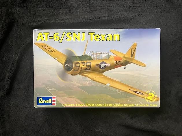 Revell AT-6/SNJ Texan 1/48 Model Kit