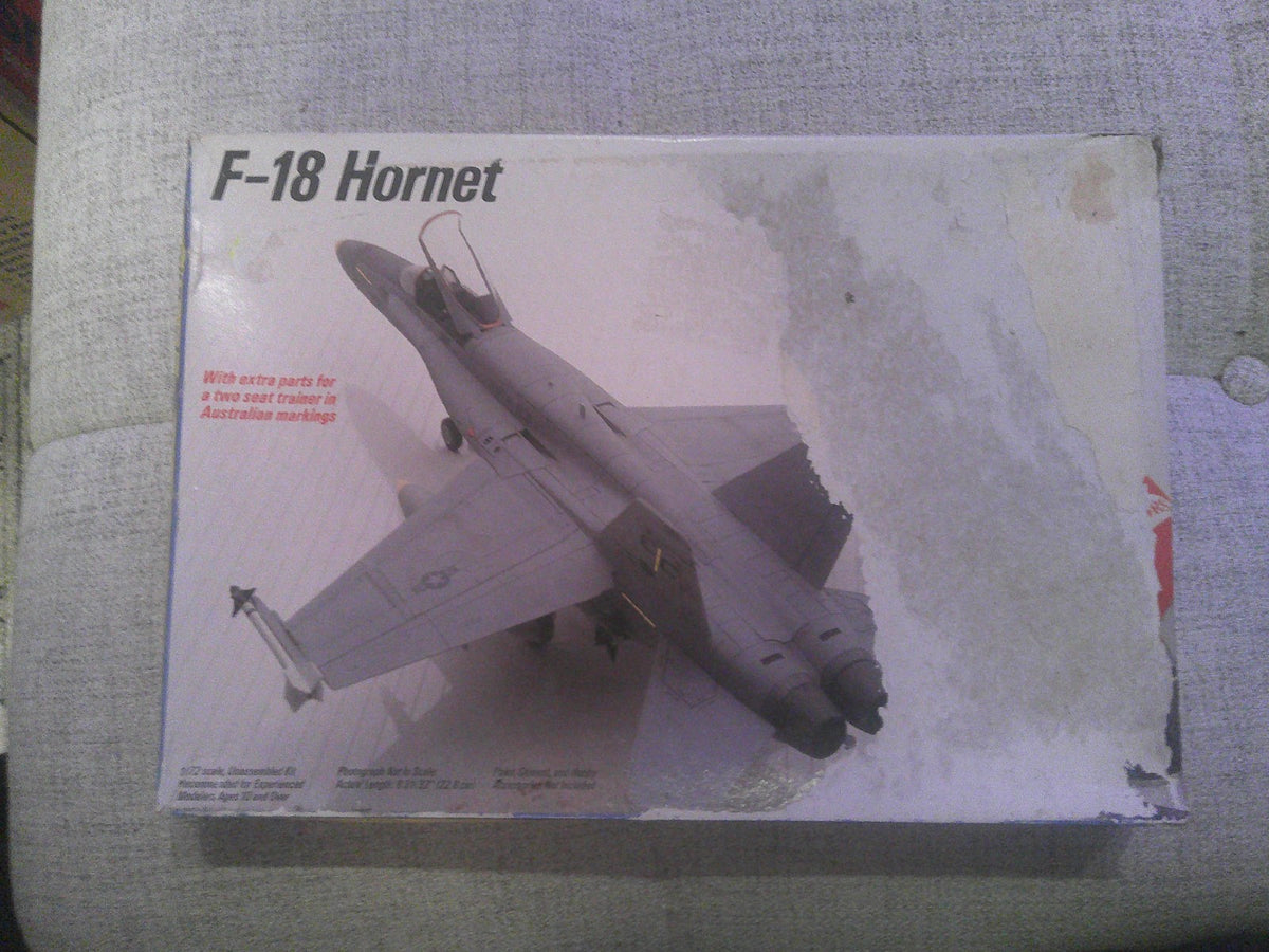 Testors McDonnell Douglas F-18 Hornet 1/72 #628 Model