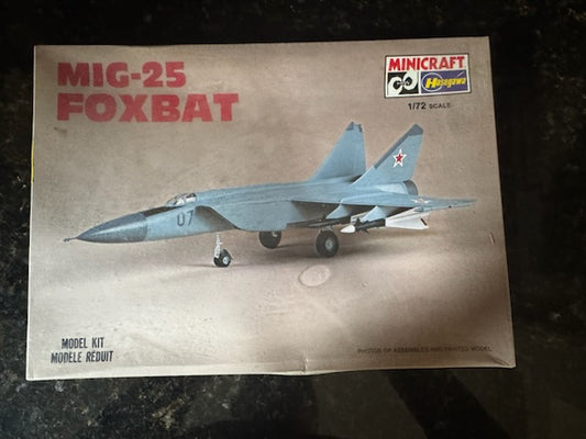Minicraft MIG-25 Foxbat #1130 1/72