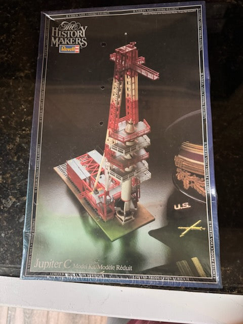 Revell Jupiter C Model Kit The History Makers #8646 1/110