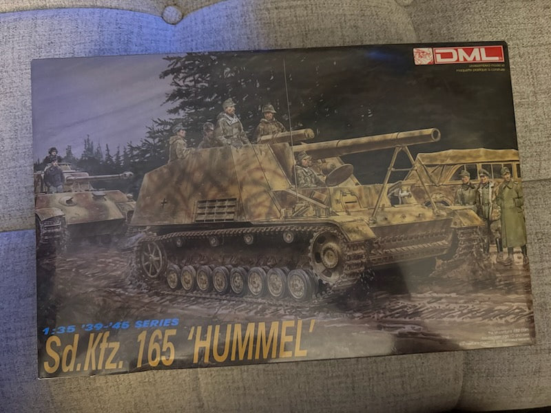 39-45 Series DML Sd.Kfz. 165 Hummel #6004 1/35